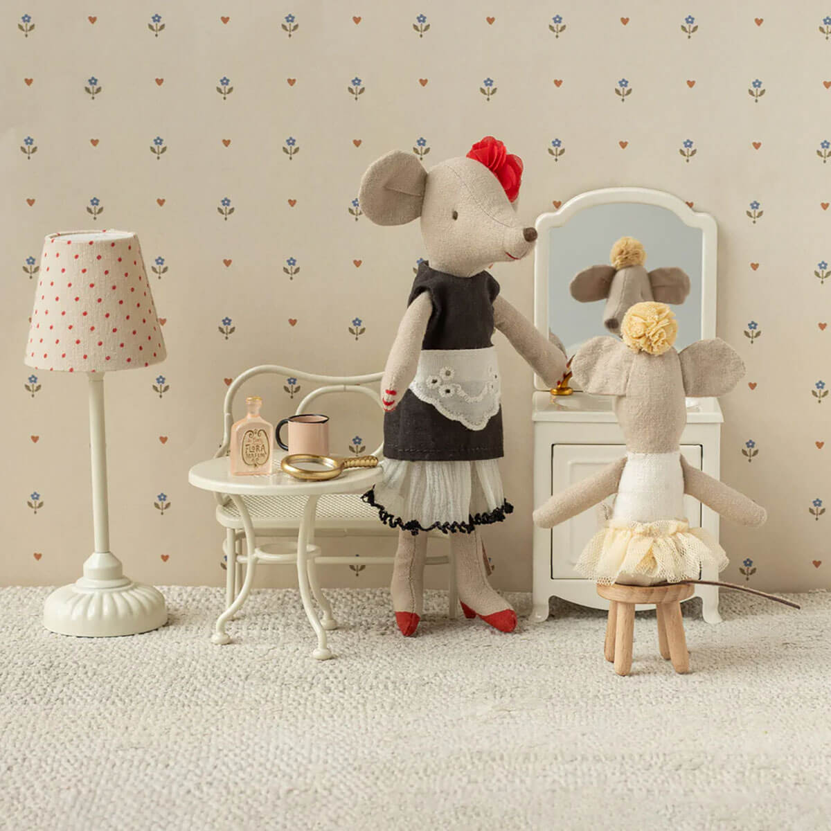 Mum Beautician Mouse by Maileg