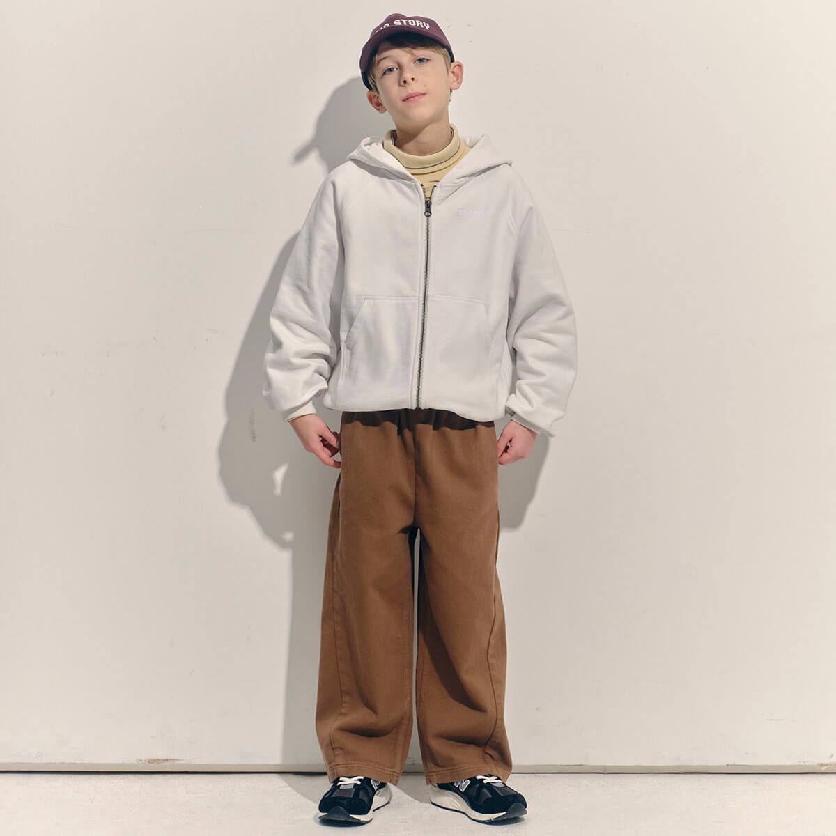 Relaxed Pant in Toffee by Main Story