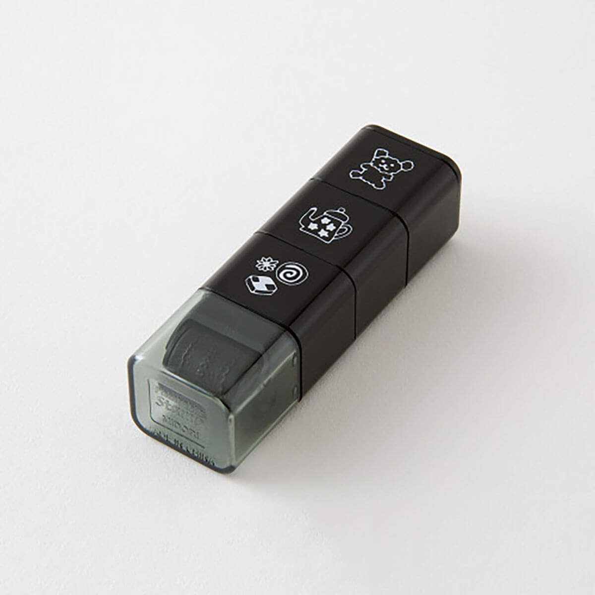 Motif Paintable Stamp Roller by Midori