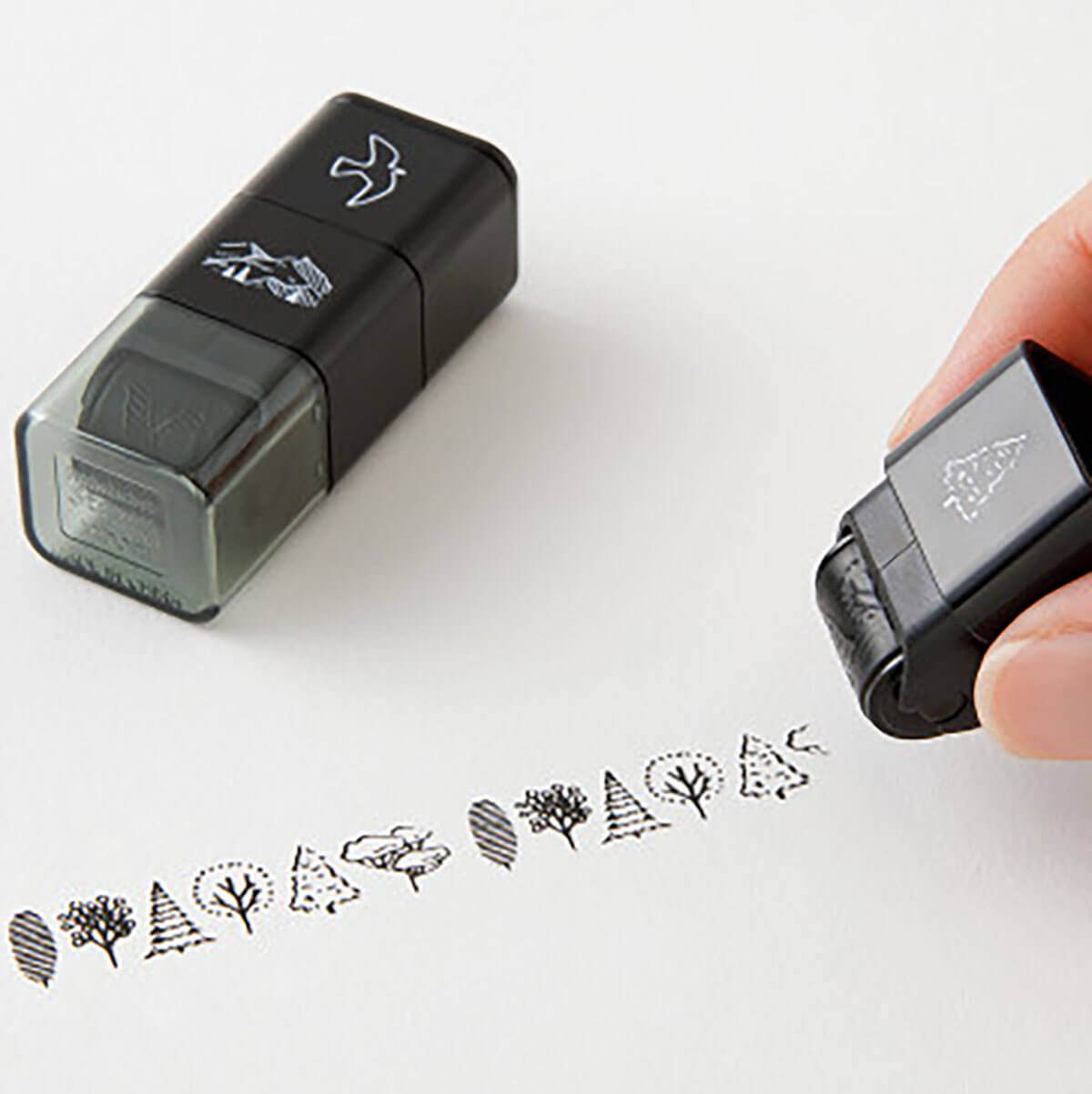 Mountain View Paintable Stamp Roller by Midori