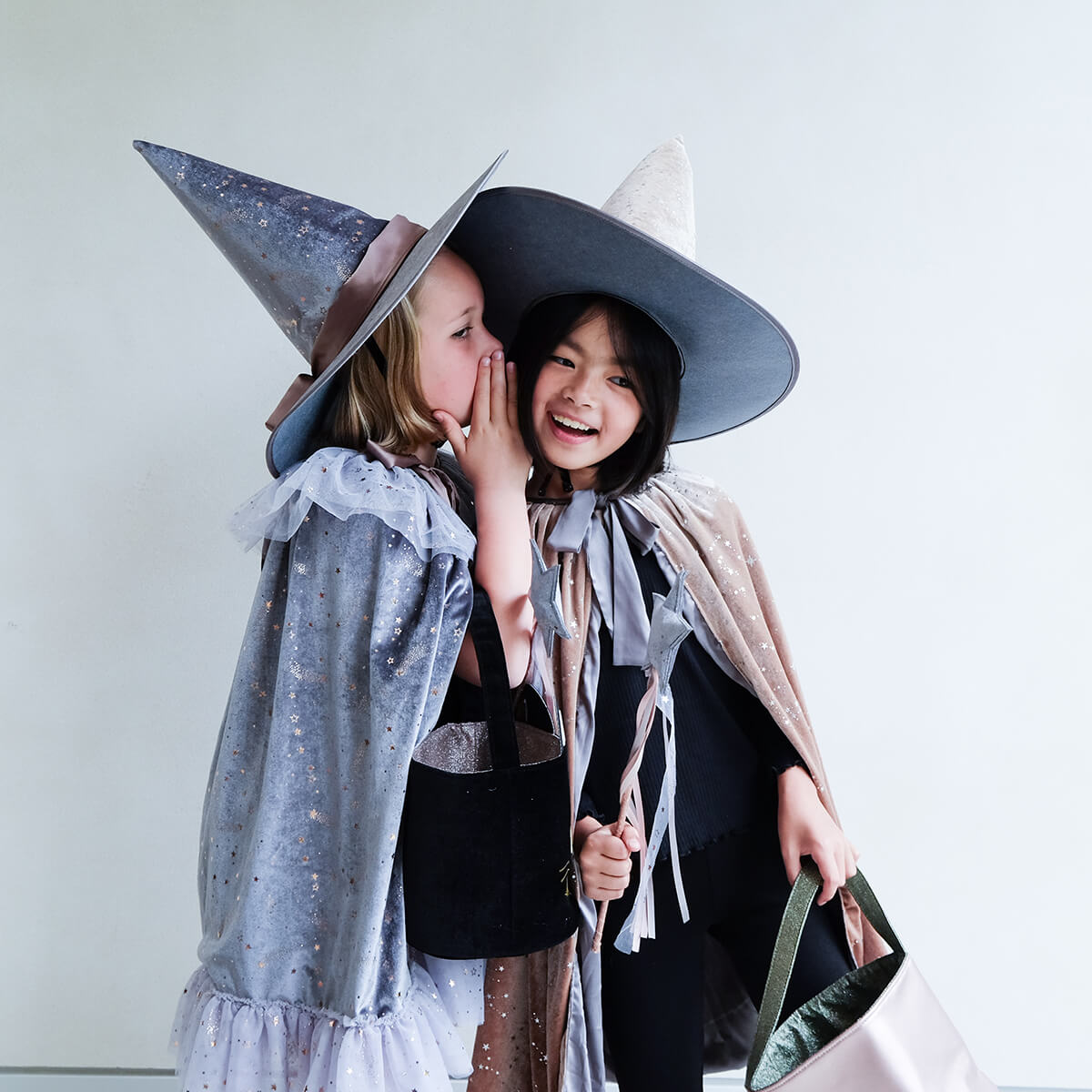 帽子 litmus maison lulu pinot isabel hood Griselda Velvet Witch Hat by Mimi & Lula – Junior Edition