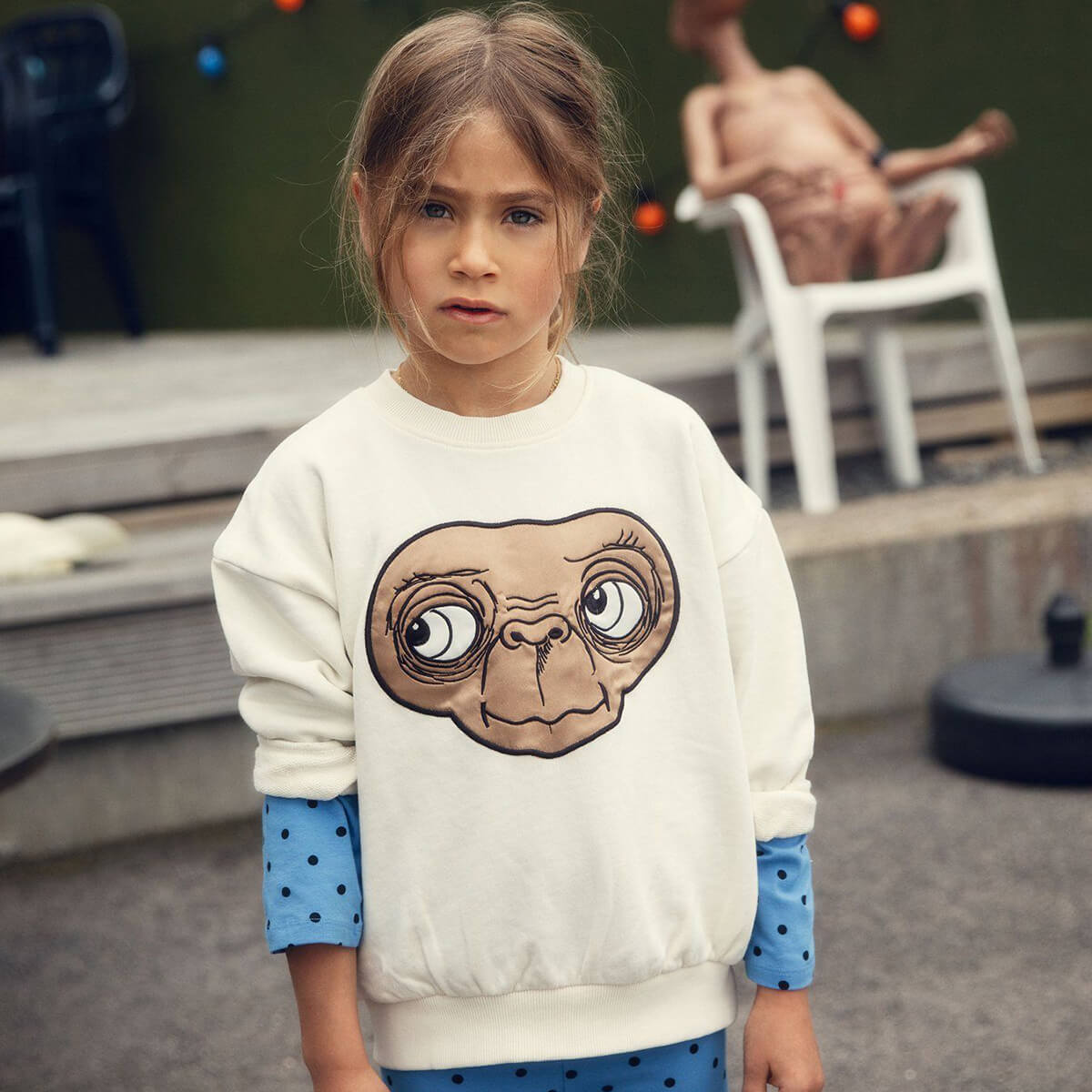 E.T. Appliqué Sweatshirt in Off White by Mini Rodini – Junior Edition