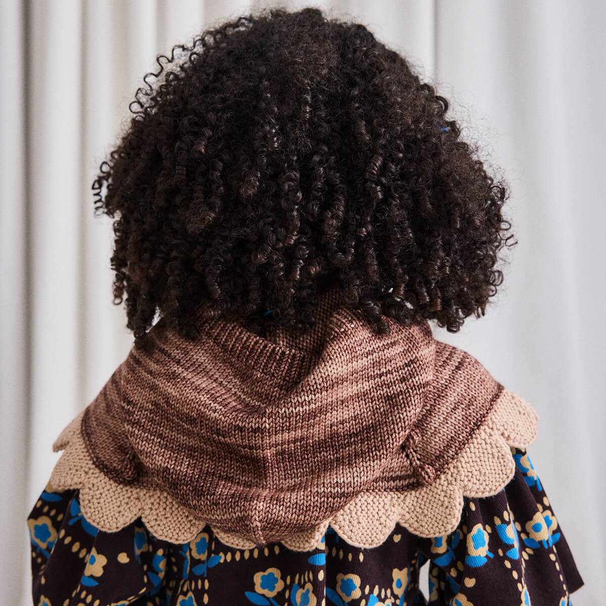 Scallop Capelet in Affogato by Misha & Puff – Junior Edition