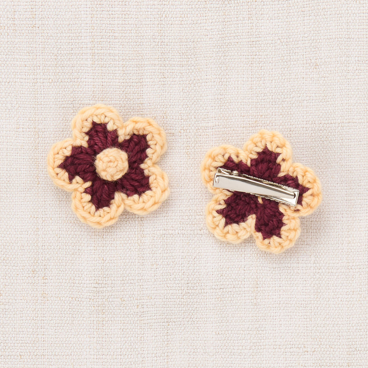 Medium Flower Clip Set in Cambridge by Misha & Puff