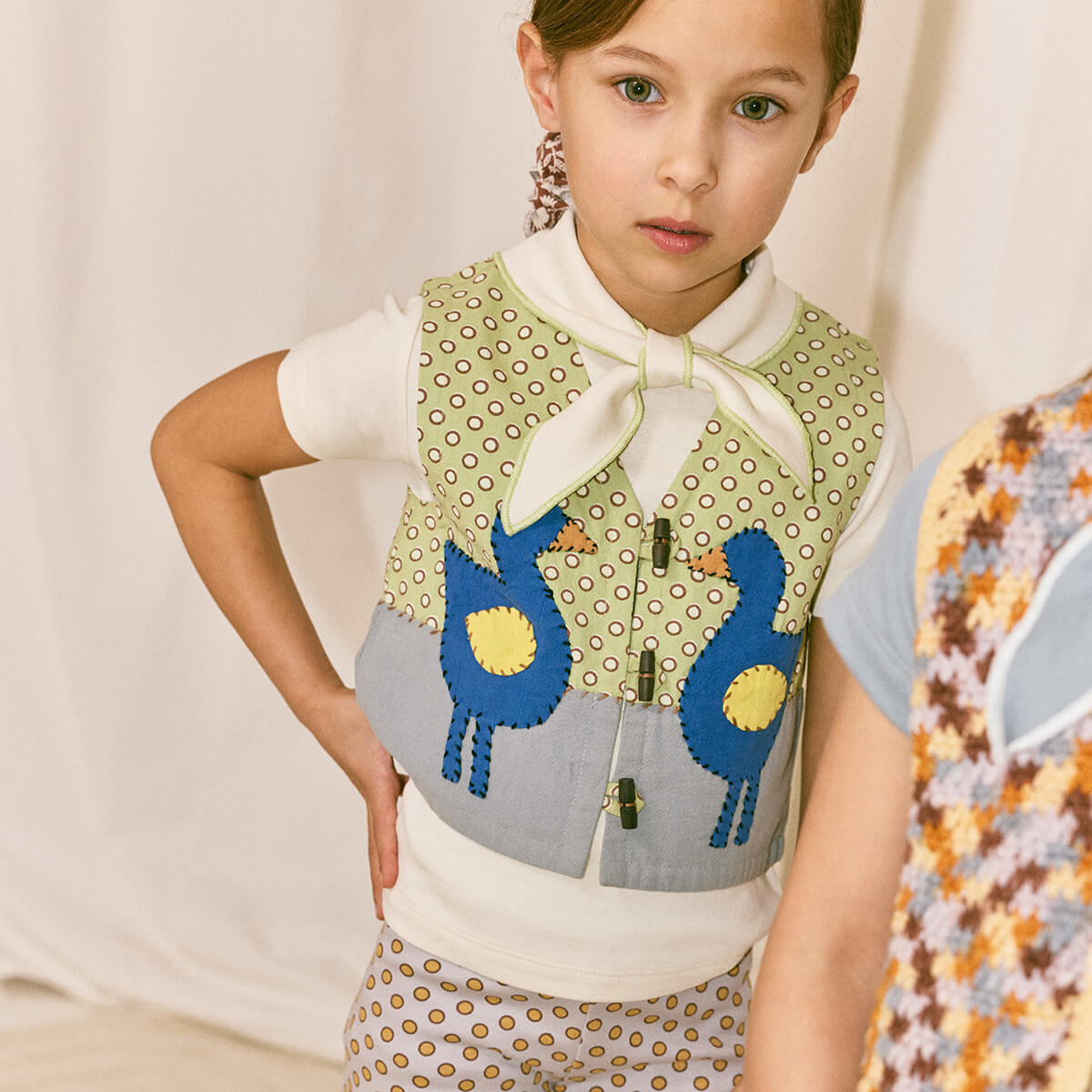 アウター Misha and Puff Layette Captain's Vest Kids' Flock Appliqué Vest in Aventurine Ben-Day Dots by Misha