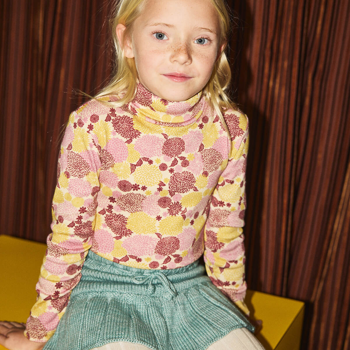 Turtleneck in String ⁄ Antique Rose Chrysanthemum by Misha &amp 