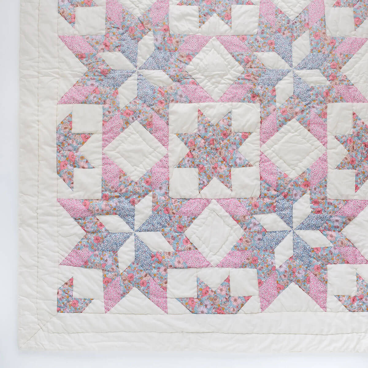 Shooting Star Liberty Patchwork Quilt by Projektityyny