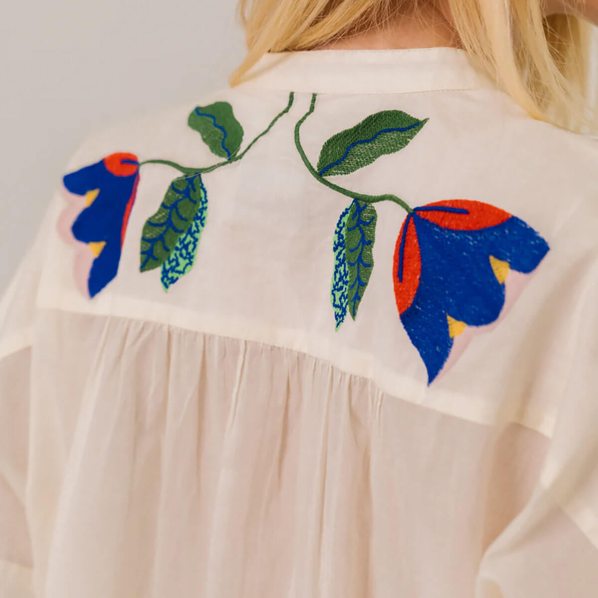 Maya Corolle in Multi by Sacrécoeur – Junior Edition