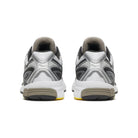 ProGrid Guide 7 Trainer in White / Silver by Saucony