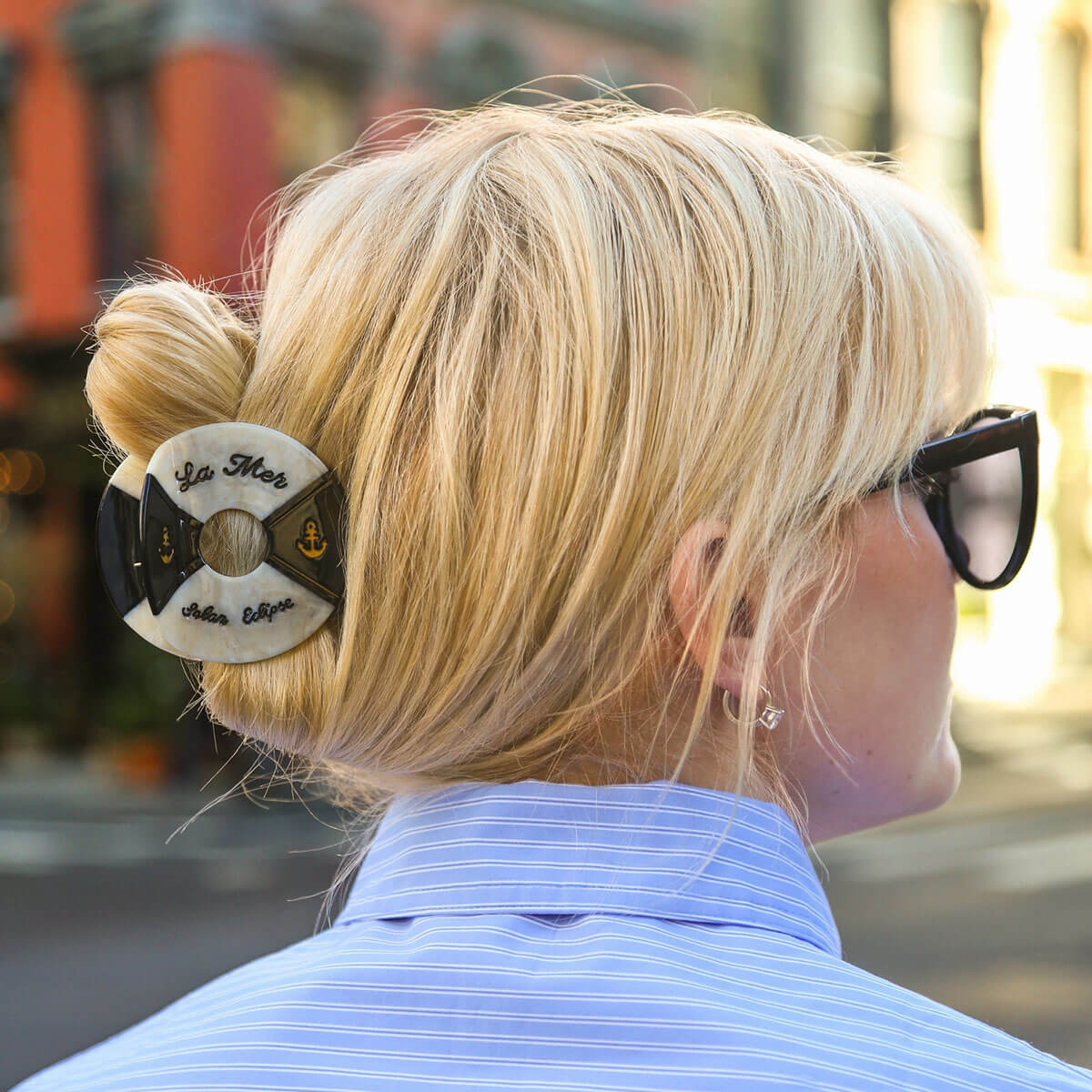 Life Ring Hair Claw in Black by Solar Eclipse