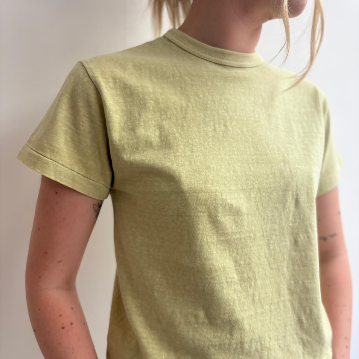 Hi-Aka Pigment Dyed Short Sleeved T-Shirt in Winter Pear by Sunray Spirit