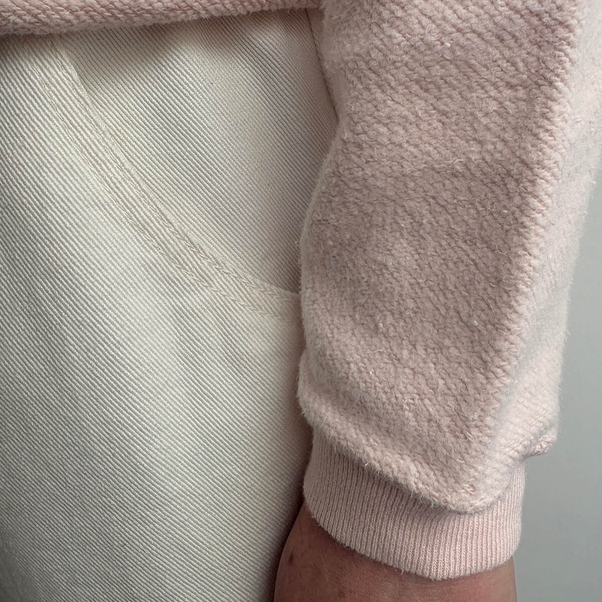 Hina Reverse Fleece Sweatshirt in Mauve Chalk by Sunray Spirit