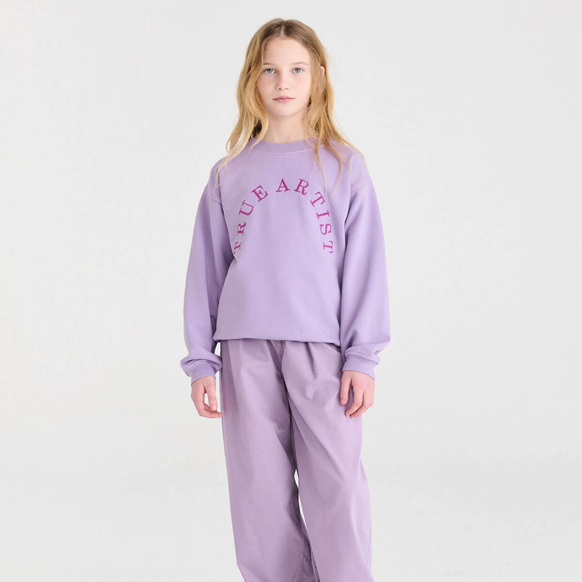 Sweatshirt nº10 in Lavender Lilac by True Artist
