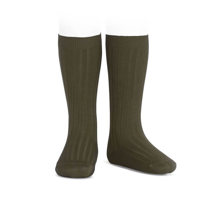 Wide Ribbed Cotton Knee Socks in Moss by Cóndor