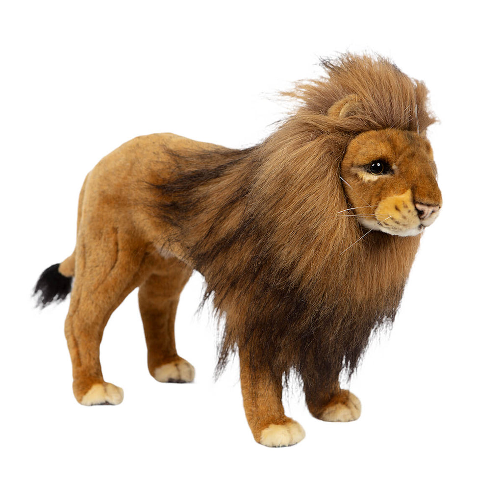 Standing Lion by Hansa