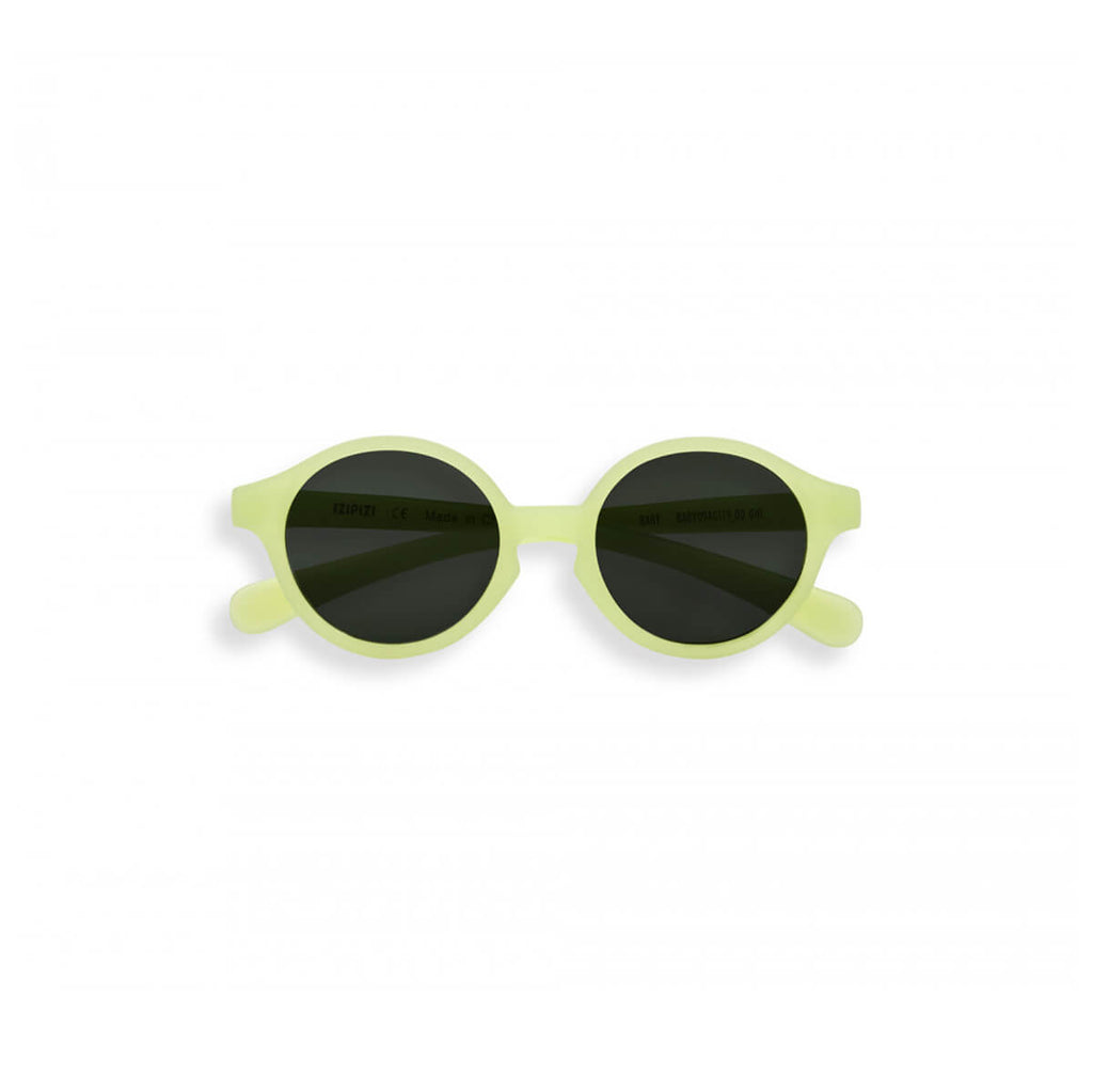 Sun Baby Sunglasses (0-9 Months) in Apple Green by Izipizi