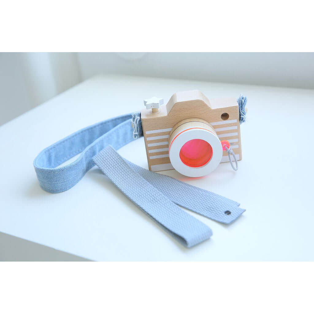 Toy Camera in Pink by Kukkia / Kiko+