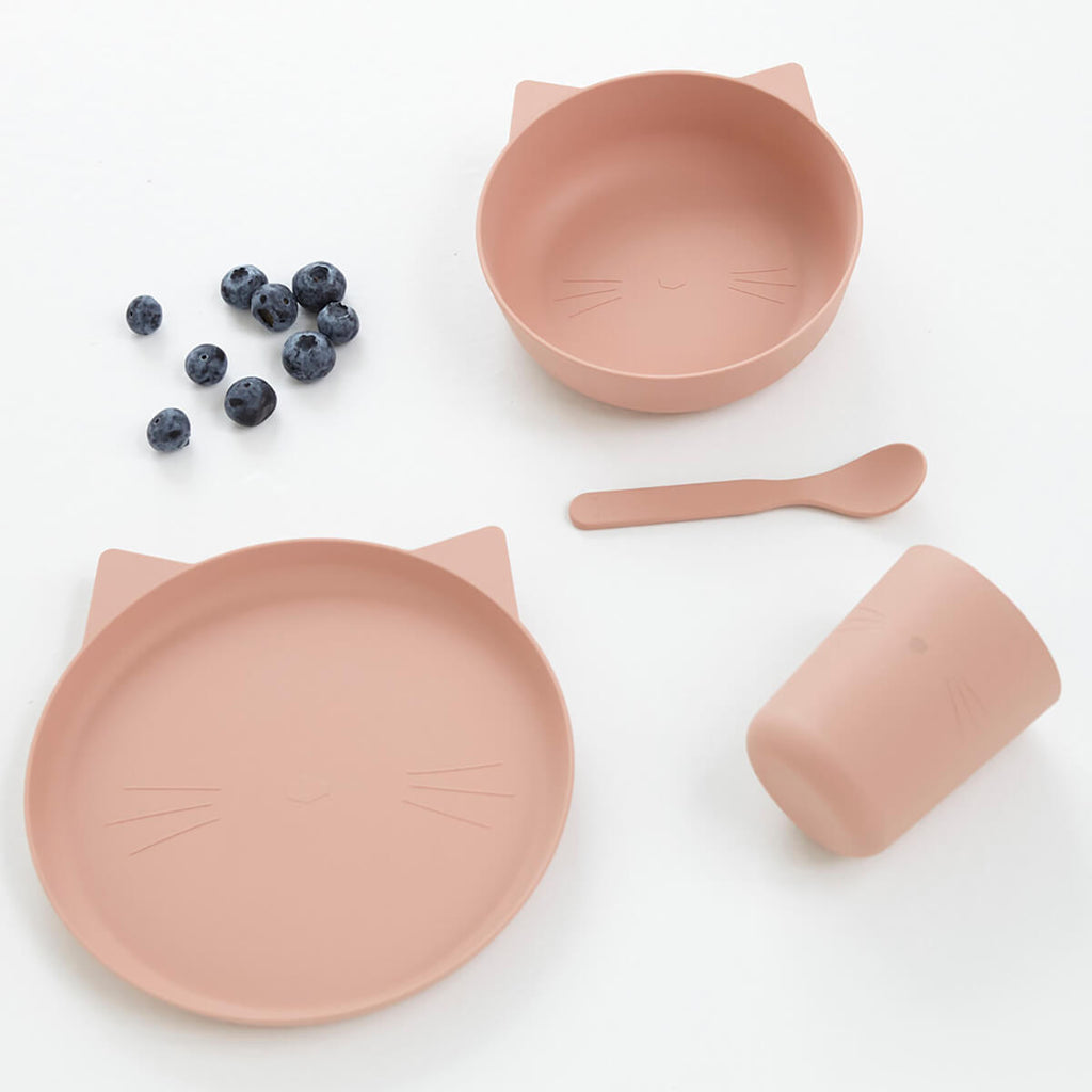 Paul Dining Set in Cat Rose Blush by Liewood