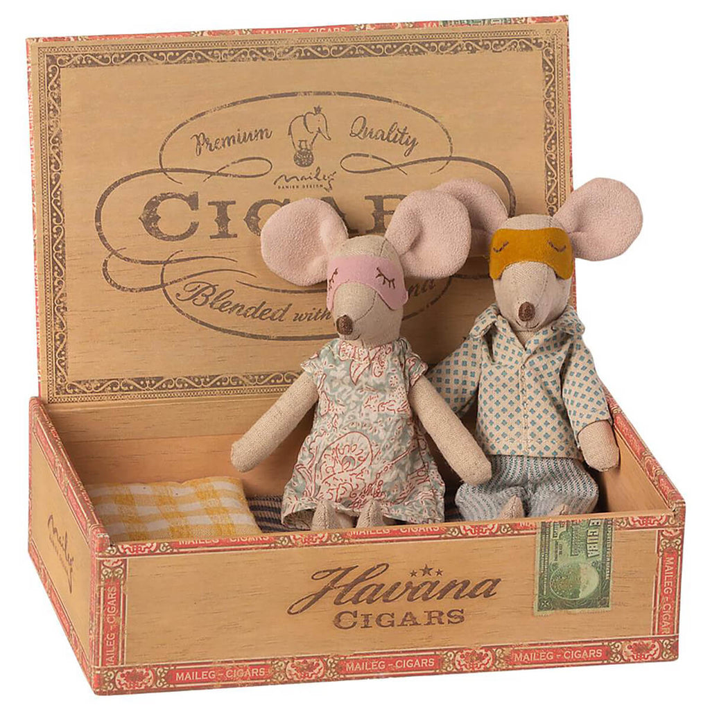 Mum And Dad Mice in a Cigar Box (Floral Dress & Diamond Shirt) by Maileg