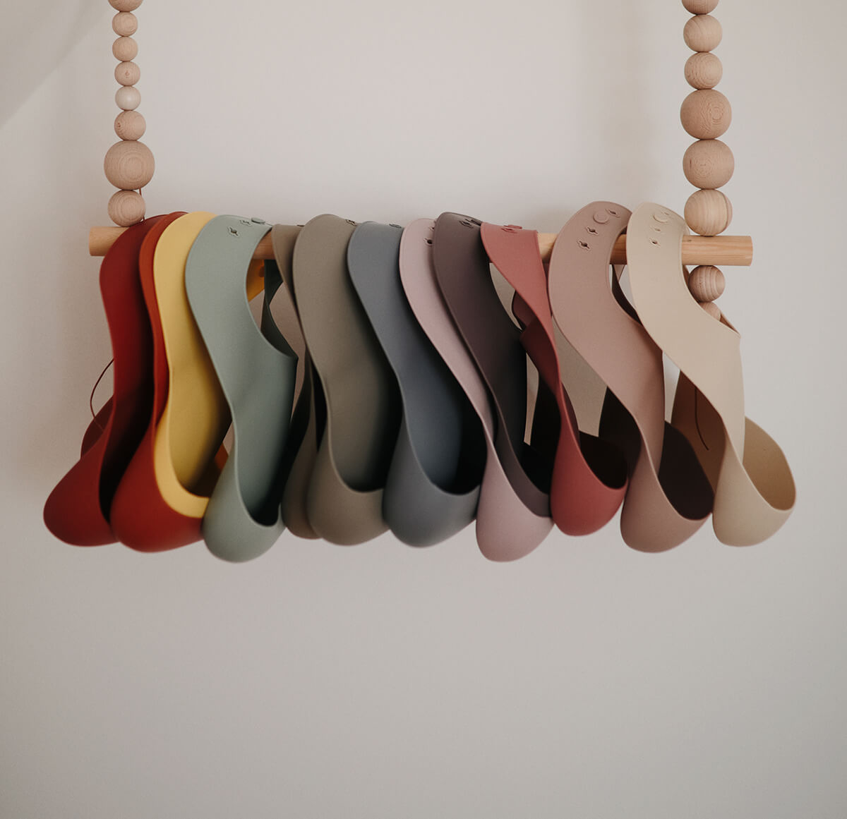 Silicone Baby Bib in Blush by Mushie