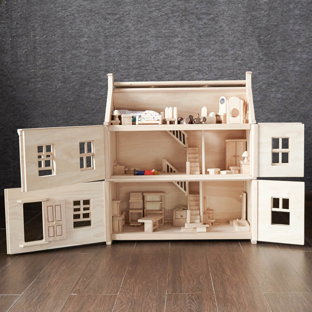 Victorian Dolls House by PlanToys