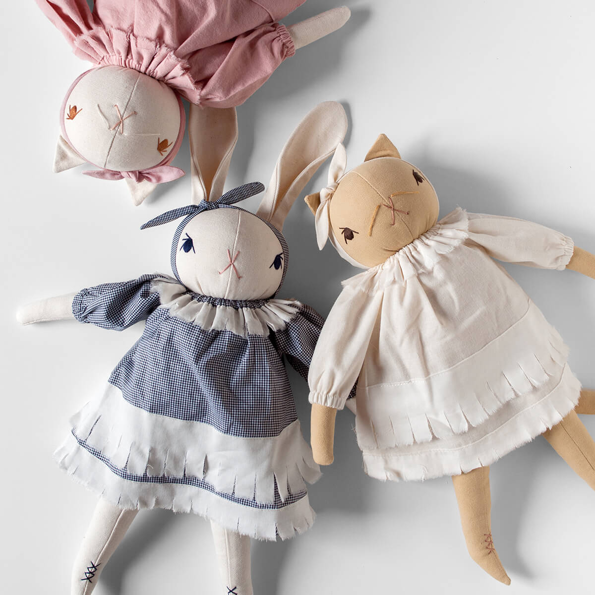 Mae Large Cat in Straw by Polka Dot Club – Junior Edition Mae Large Cat in Straw by Polka Dot Club – Junior Edition