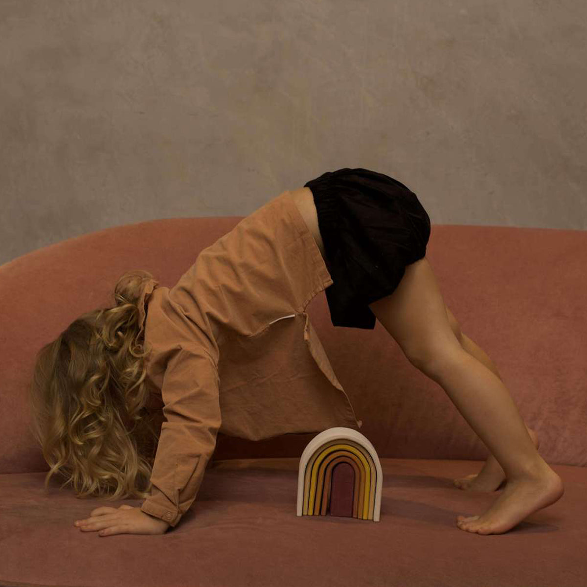 Oval Rainbow Arch Stacker by Raduga Grëz