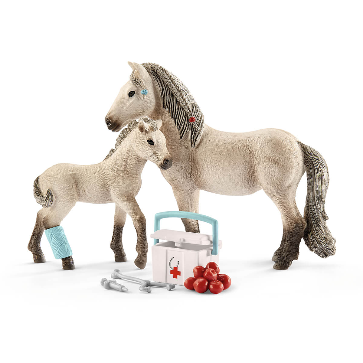 Horse Club Hannah's First Aid Kit by Schleich