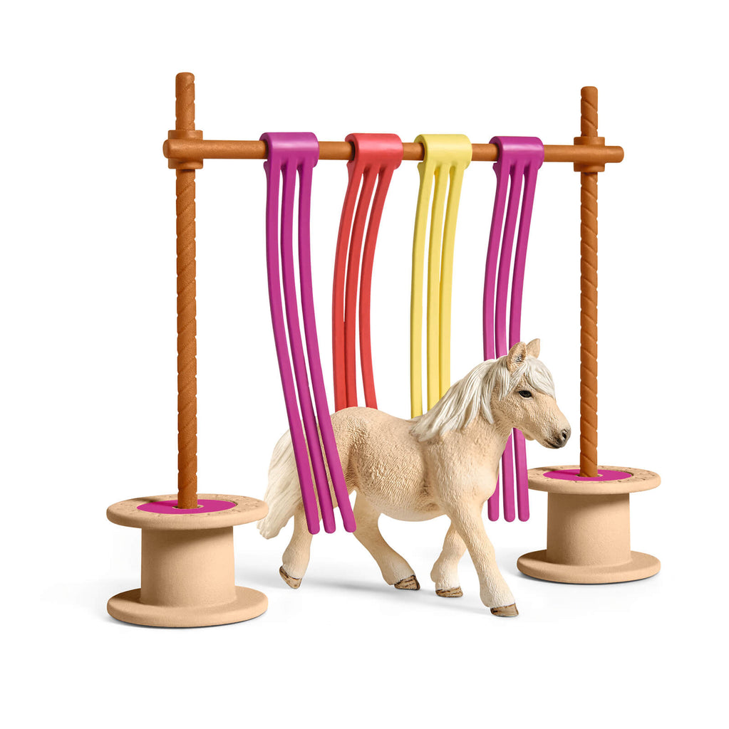 Pony Curtain Obstacle by Schleich
