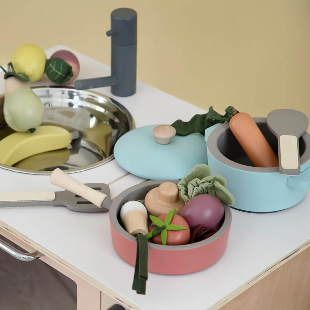 Kitchen Tools Set in Warm Grey by Sebra